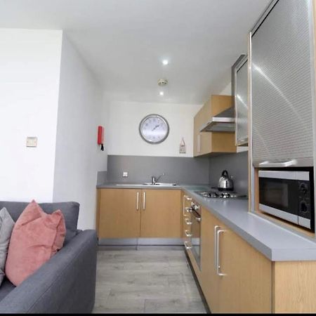 Campbell Square Apartment 3 Ливърпул Екстериор снимка