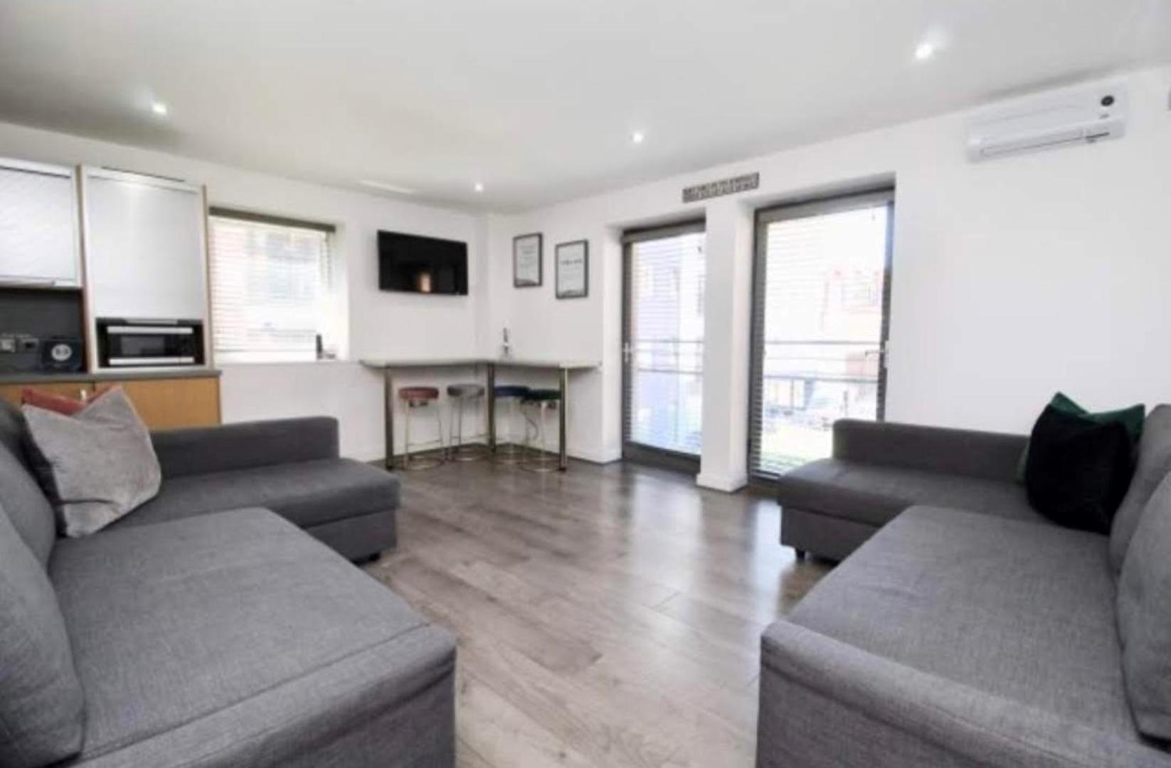 Campbell Square Apartment 3 Ливърпул Екстериор снимка